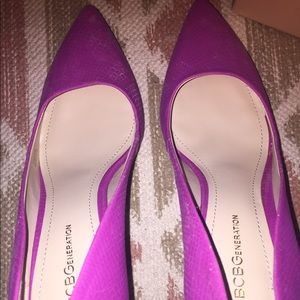 Vibrant purple pumps!